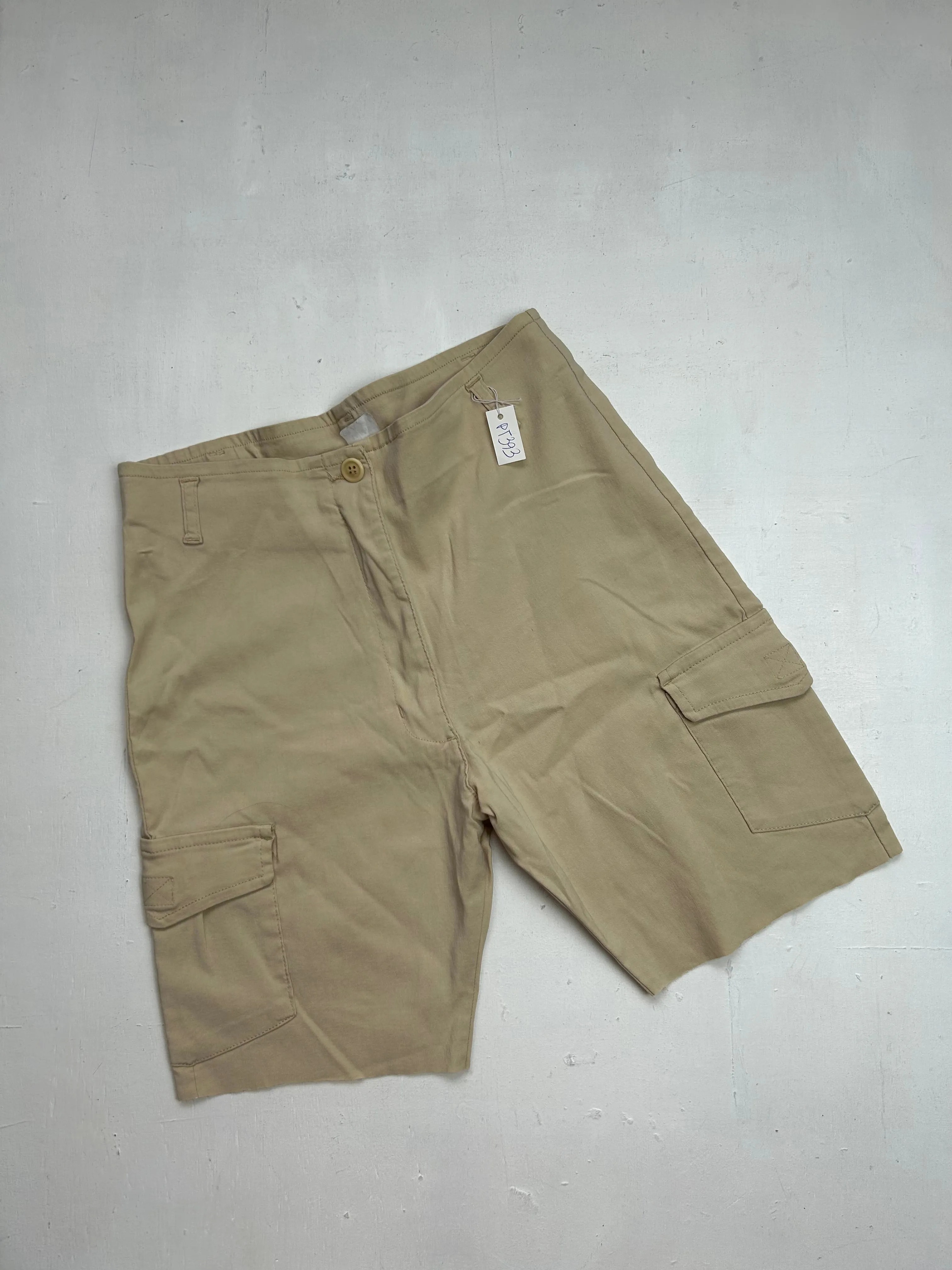 Camel cargo stretchy low rise mid short (XS/S)
