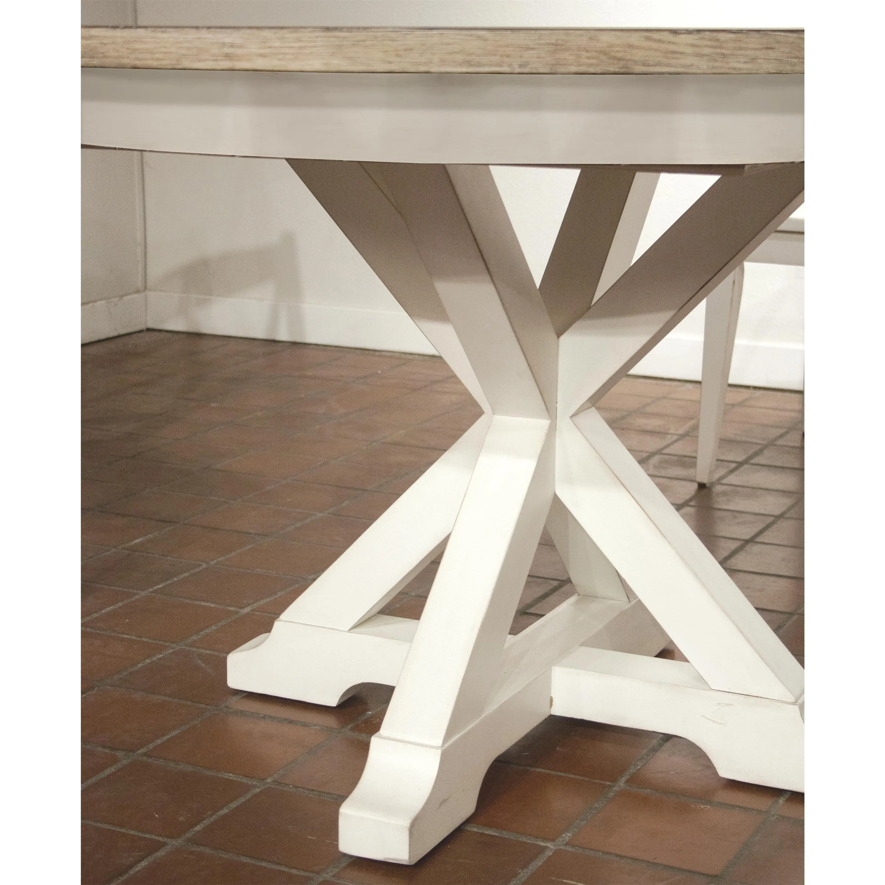 Charleston Extendable (48"-66") Round Dining Table