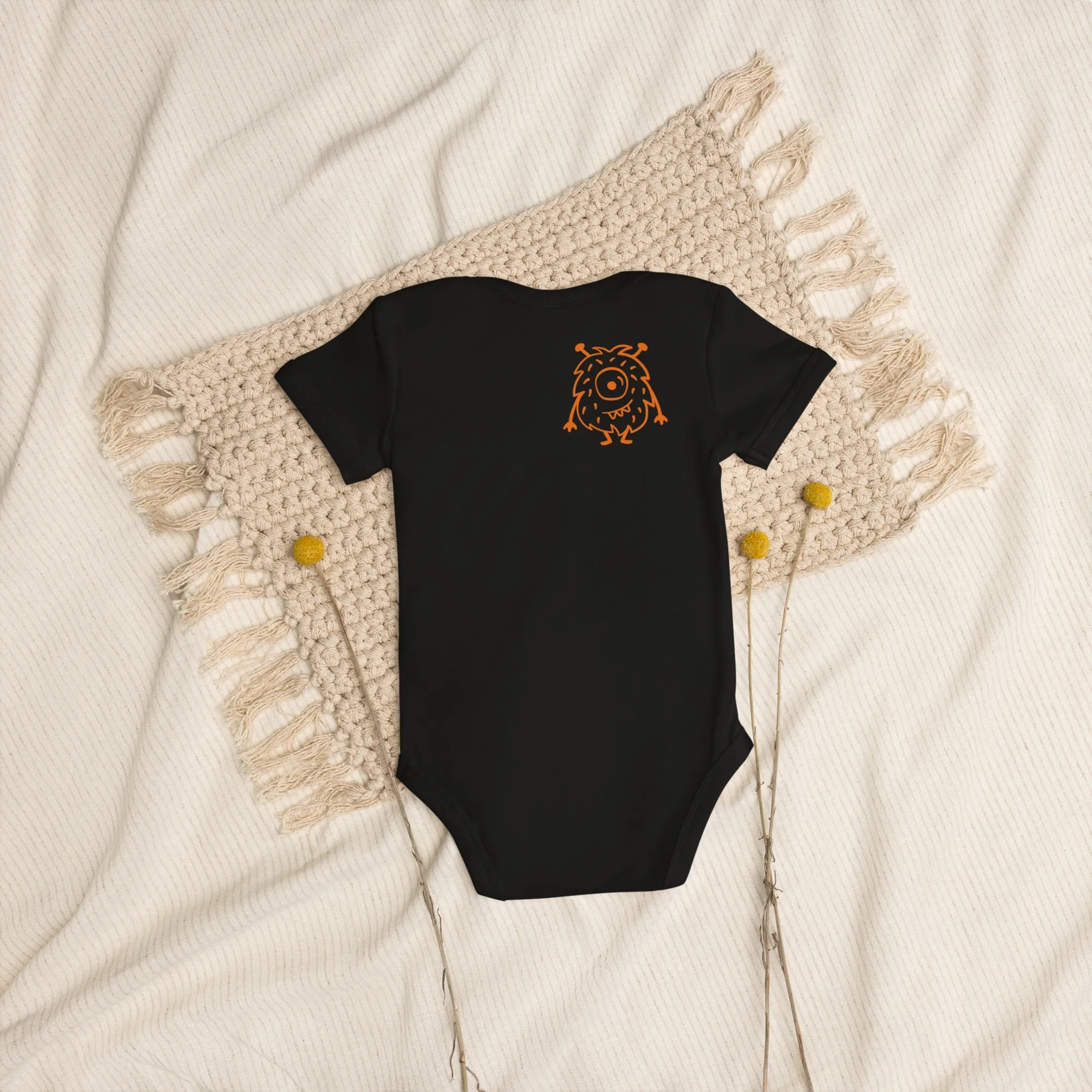 Durable Organic Cotton Baby Bodysuit - Ideal for Baby Adventures