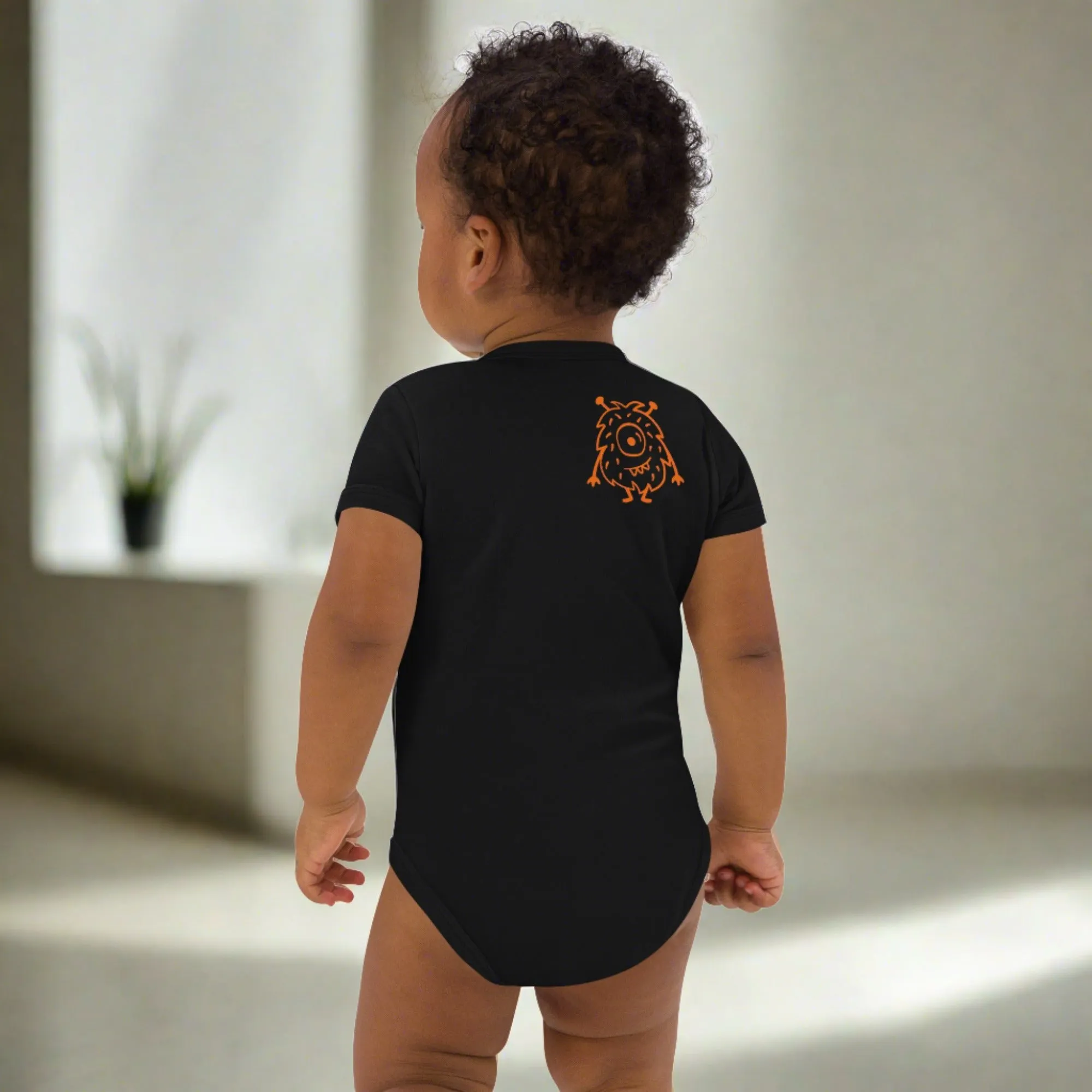 Durable Organic Cotton Baby Bodysuit - Ideal for Baby Adventures
