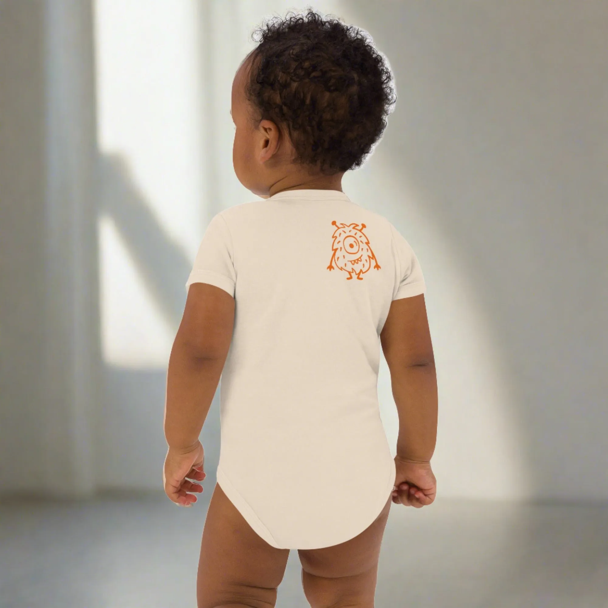 Durable Organic Cotton Baby Bodysuit - Ideal for Baby Adventures