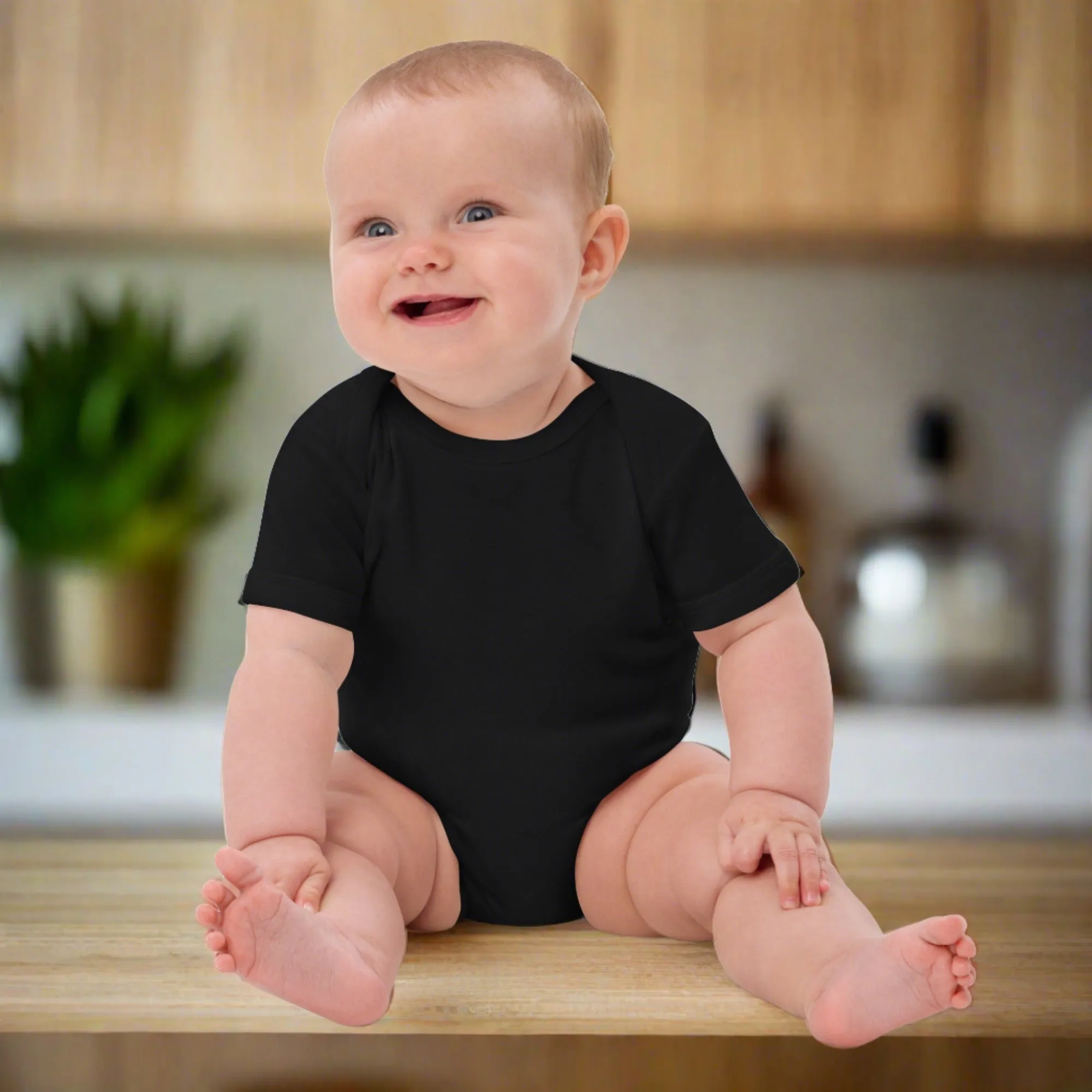 Durable Organic Cotton Baby Bodysuit - Ideal for Baby Adventures