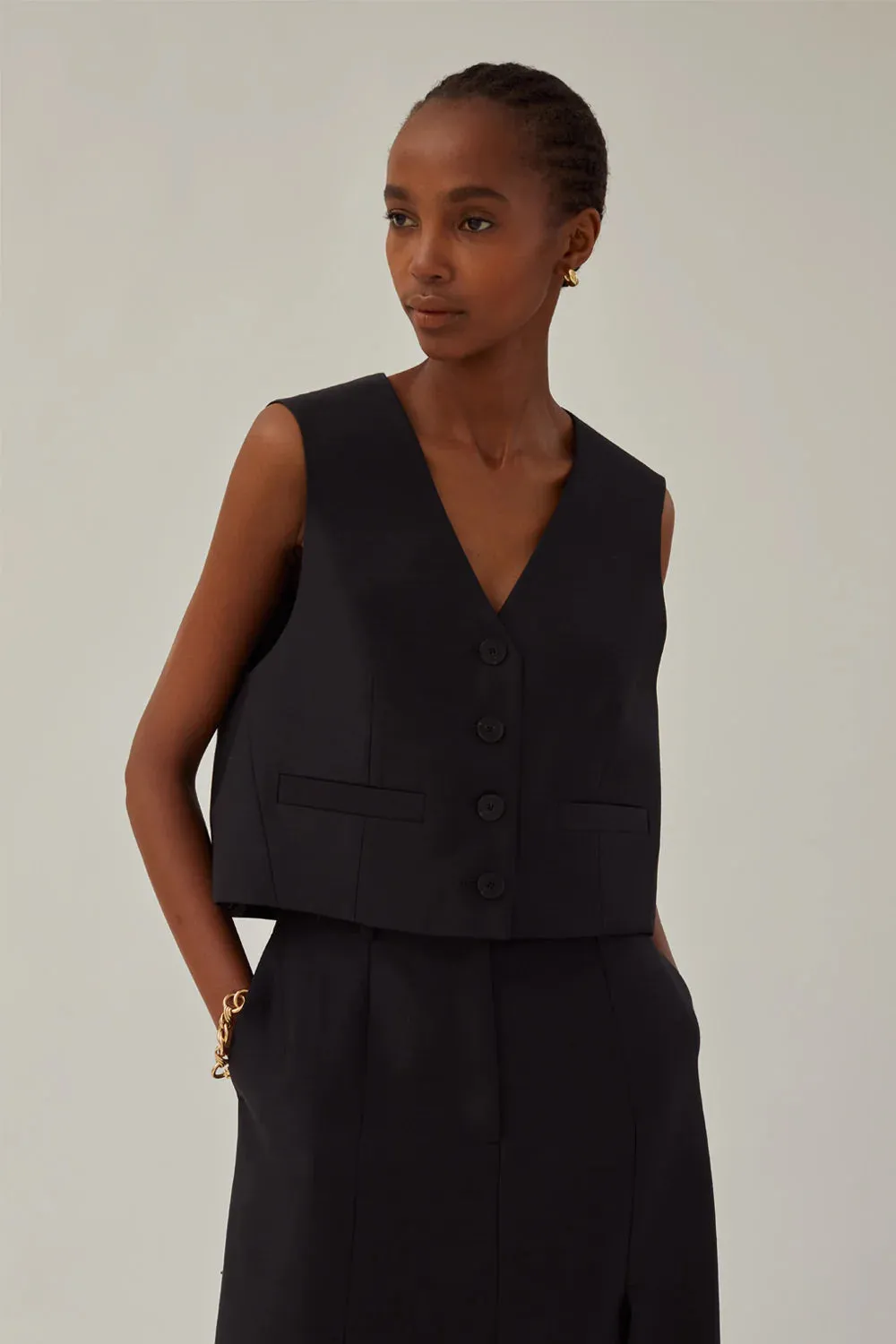Luna Vest in Black