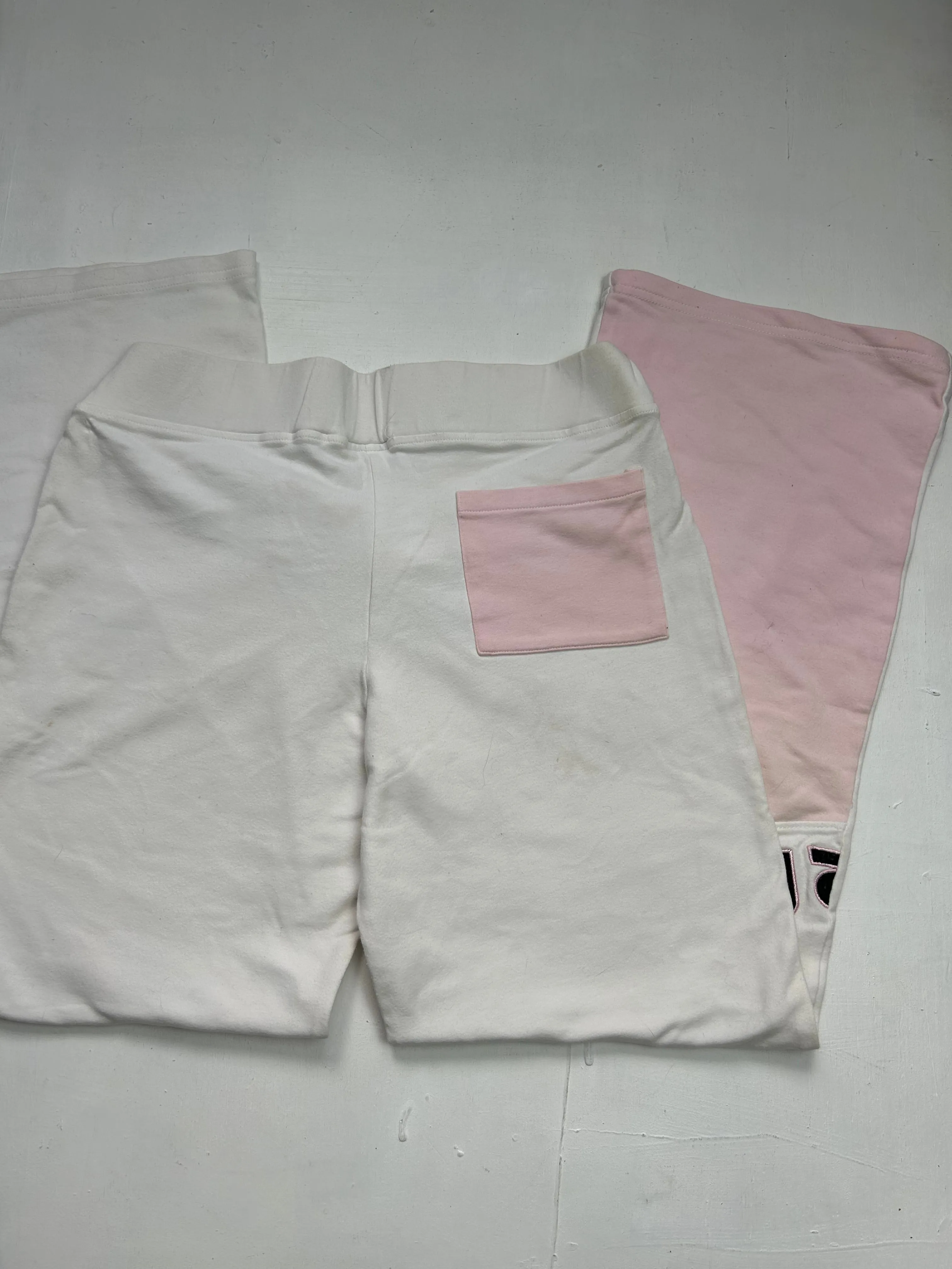 White & pink cotton low rise baggy joggers pants (S)